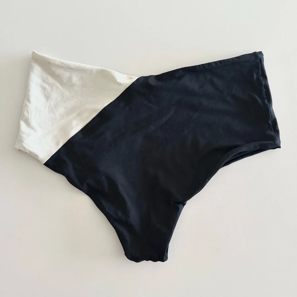 L*Space High Tide Bottoms - Picture 4 of 4
